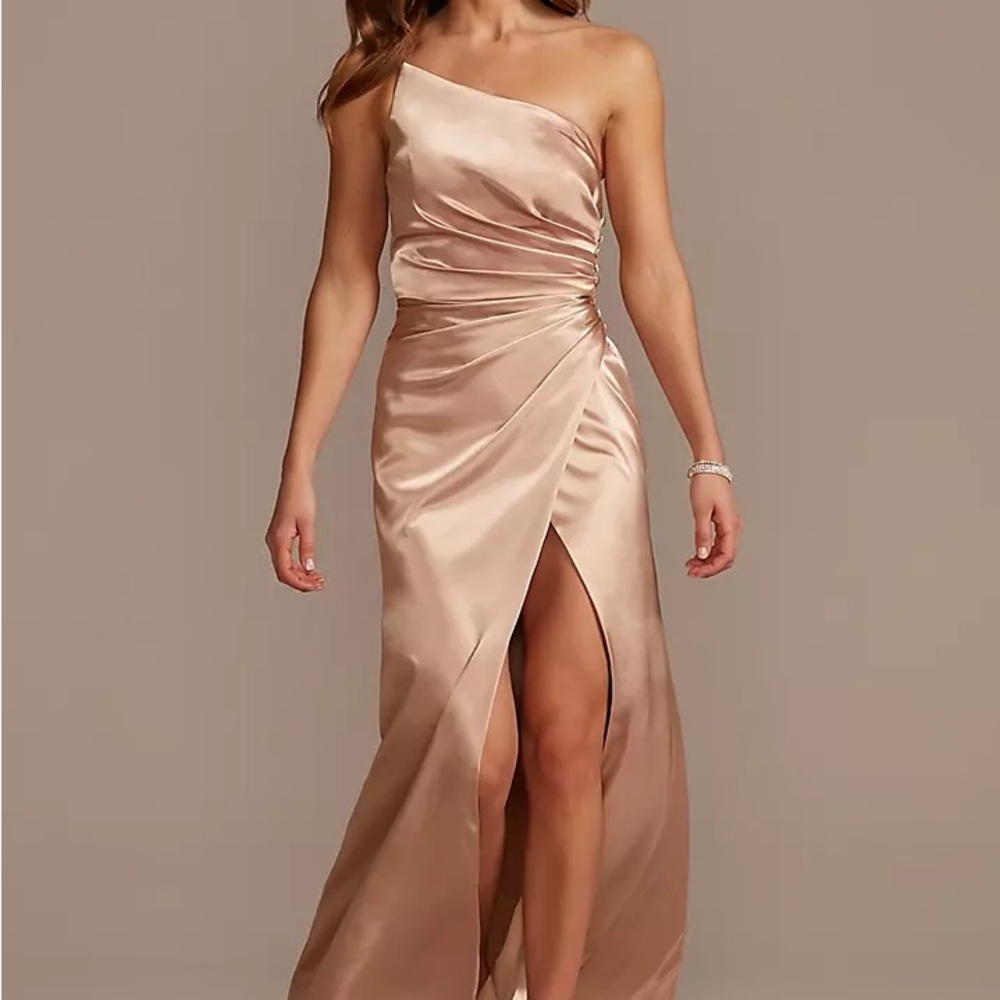 Elegant One-Shoulder Satin Dress